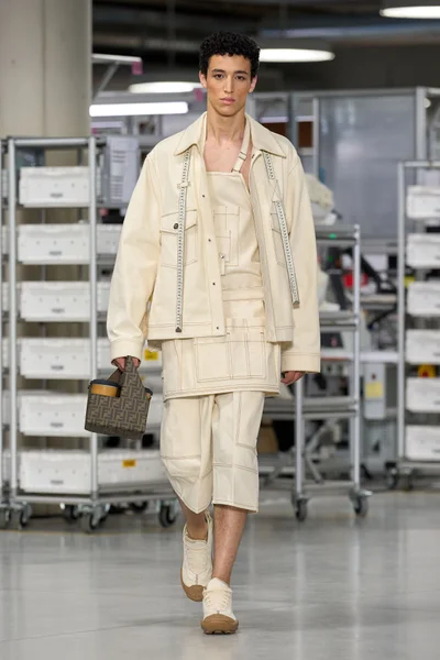 Look 6
